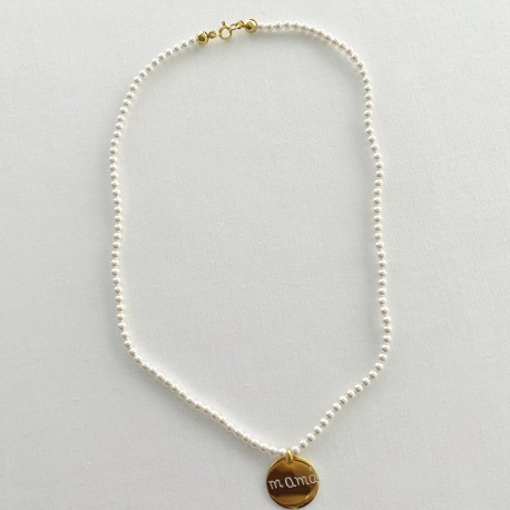 Gargantilla perlitas + chapa dorada personalizada
